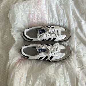 White Adidas Sambas